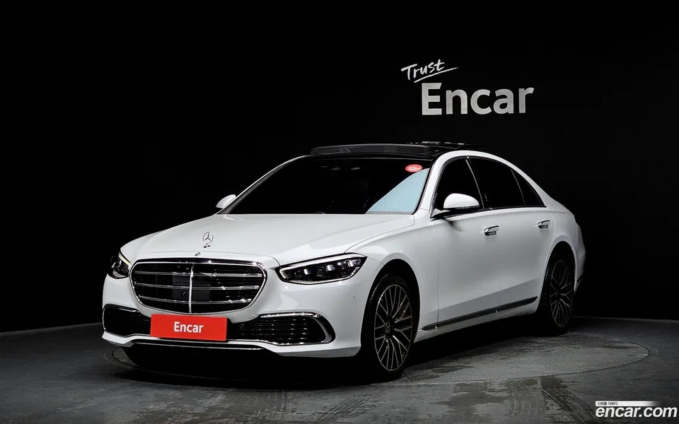 Mercedes-Benz S-Class 2024