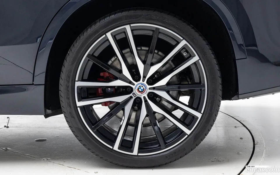 BMW X5 M50i 2022 — thumbnail 2