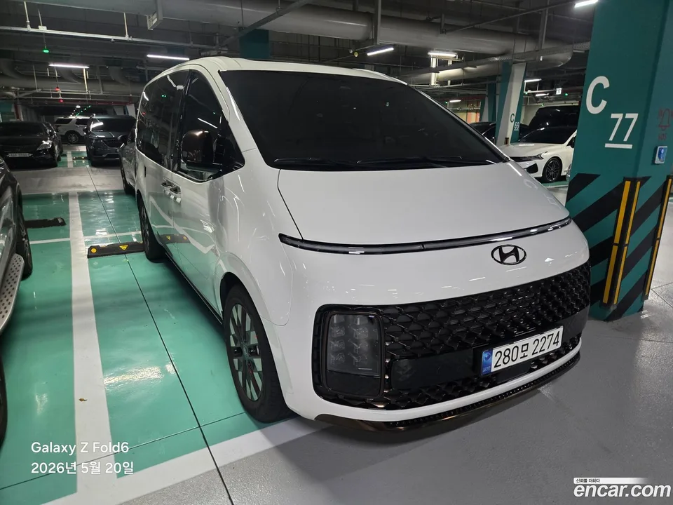 Hyundai Staria L3.5 7 2023 — миниатюра 3