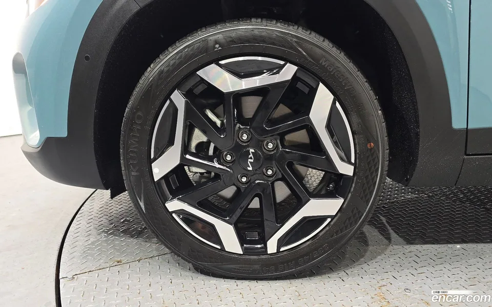 Kia Seltos 1.6 4WD 2025 — миниатюра 5