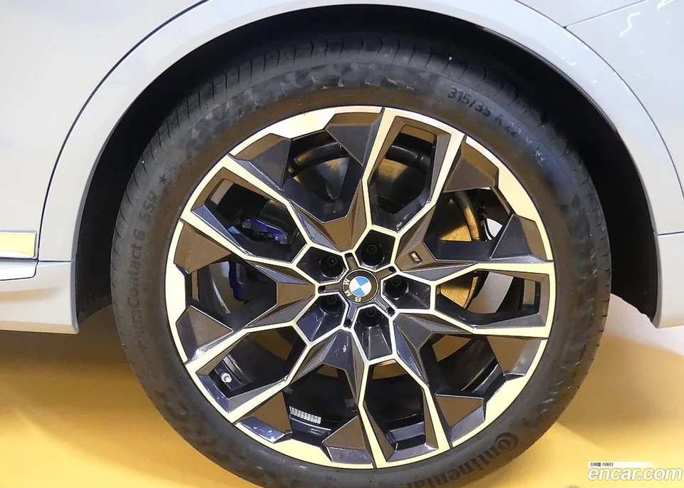 BMW X7 xDrive 40d M 6 2024 — thumbnail 2