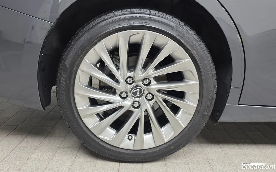 Lexus ES 300h 2023 — миниатюра 5