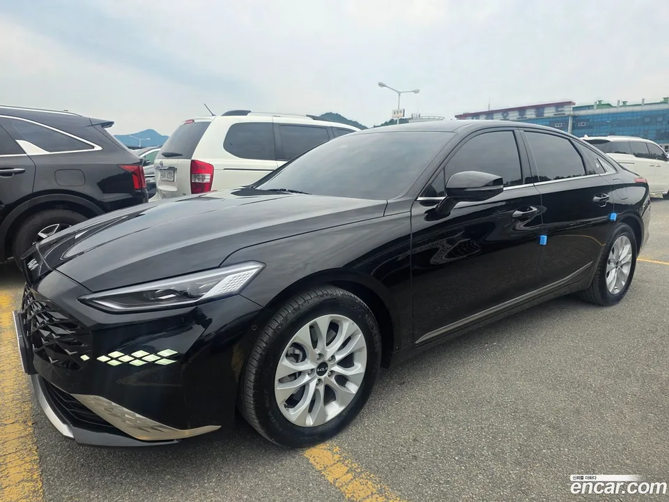 Kia K8 2.5 2WD 2022 — photo 1, buy with delivery to Moscow