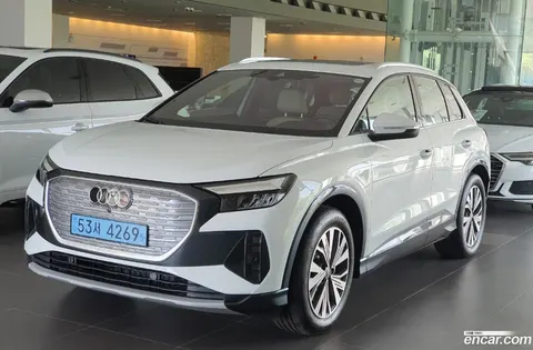 Audi Q4 e-tron 2025 купить в Москве