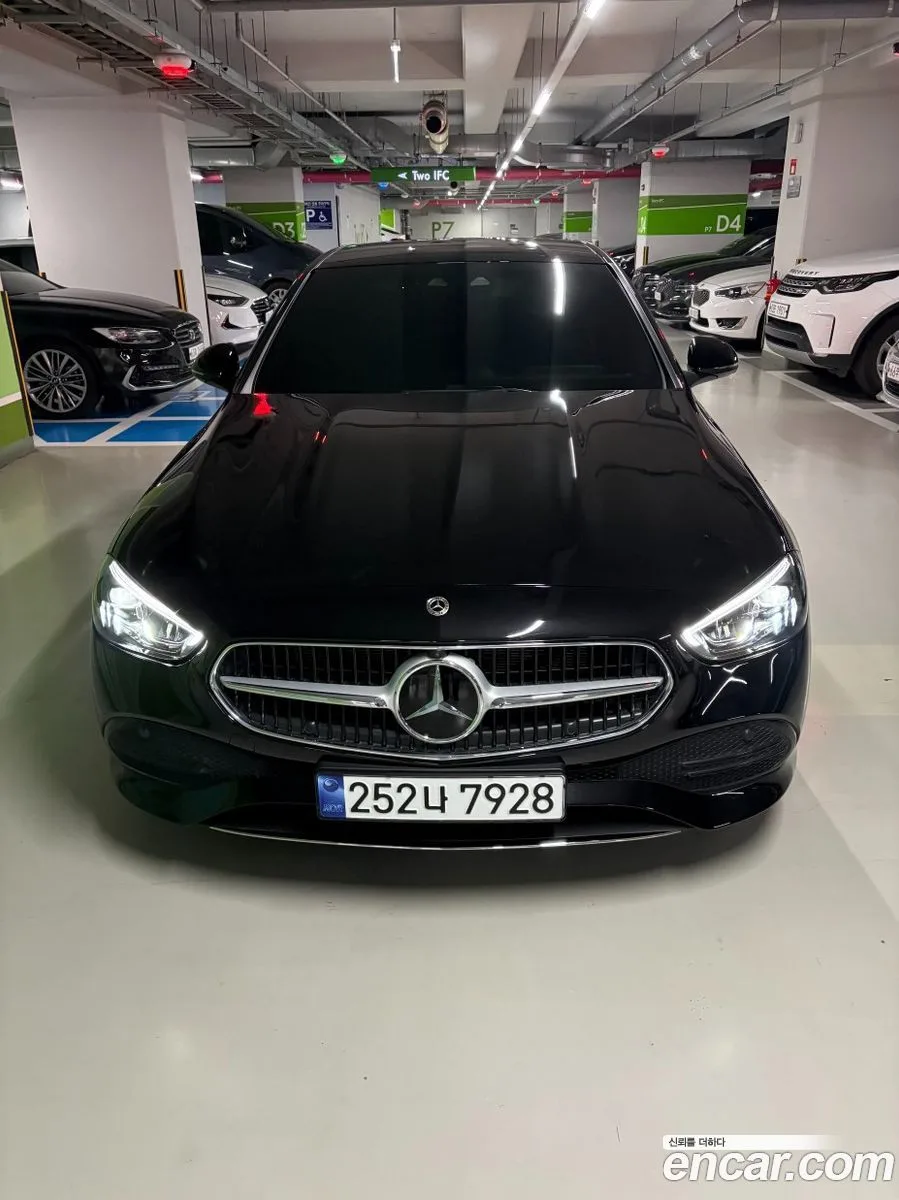 Mercedes-Benz C-Class 2024