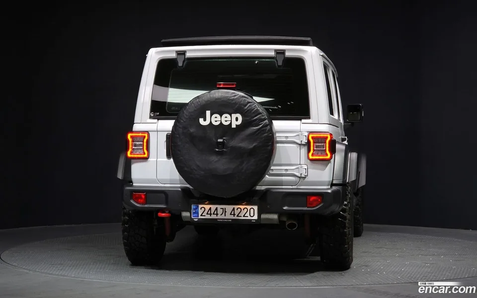 Jeep Wrangler 2.0 4 2023 — миниатюра 4