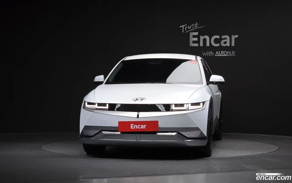 Hyundai Ioniq 5 AWD 2023 — миниатюра 3