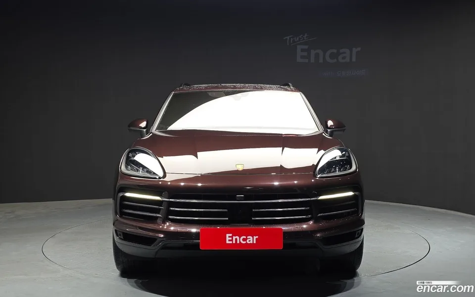 Porsche Cayenne 3.0 E- 2023 — миниатюра 3