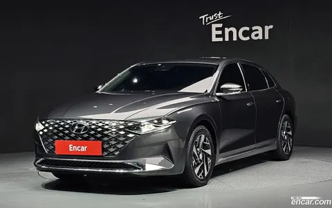 Hyundai Grandeur IG Hybrid 2022 buy in Moscow