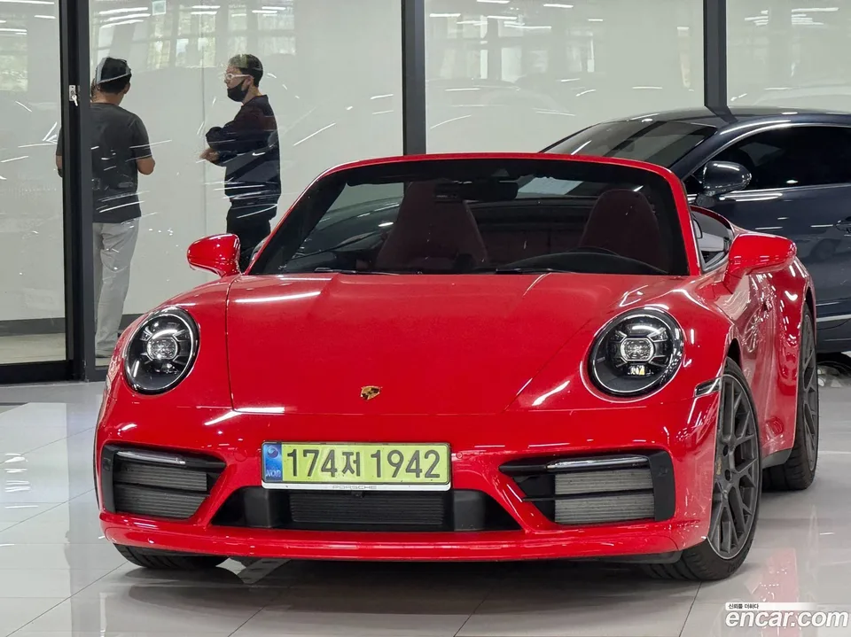 Porsche 911 (992) 2024