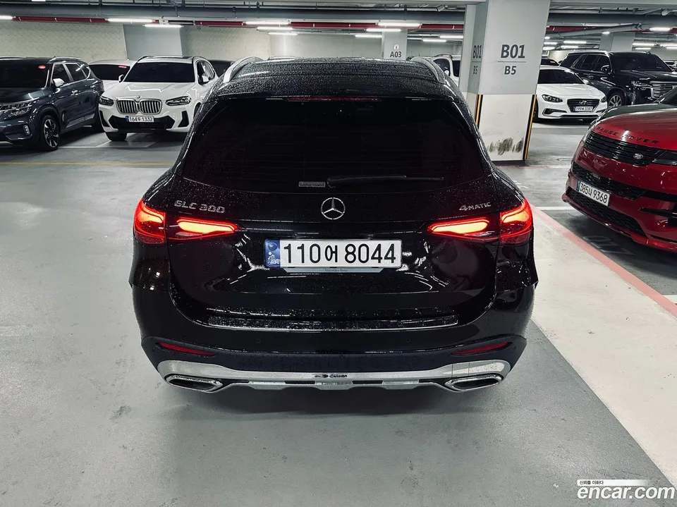 Mercedes-Benz GLC-Class GLC300 4MATIC AMG Line 2023 — миниатюра 4