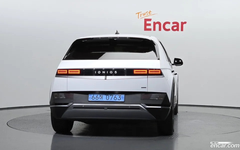 Hyundai Ioniq 5 AWD 2023 — миниатюра 4