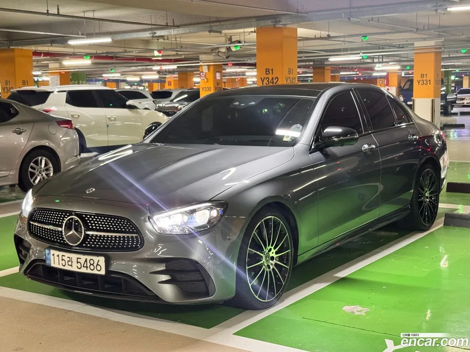 Mercedes-Benz E-Class E350 4MATIC AMG Line 2023 — photo 1, buy with delivery to Moscow