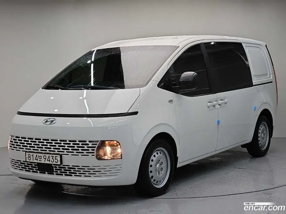 Hyundai Staria 2023