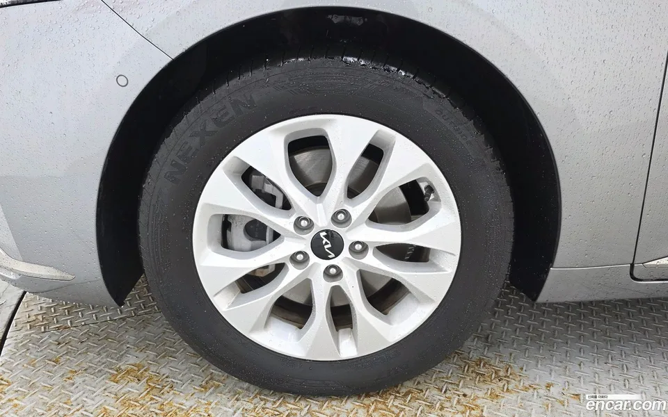 Kia K8 2.5 2WD 2023 — thumbnail 2