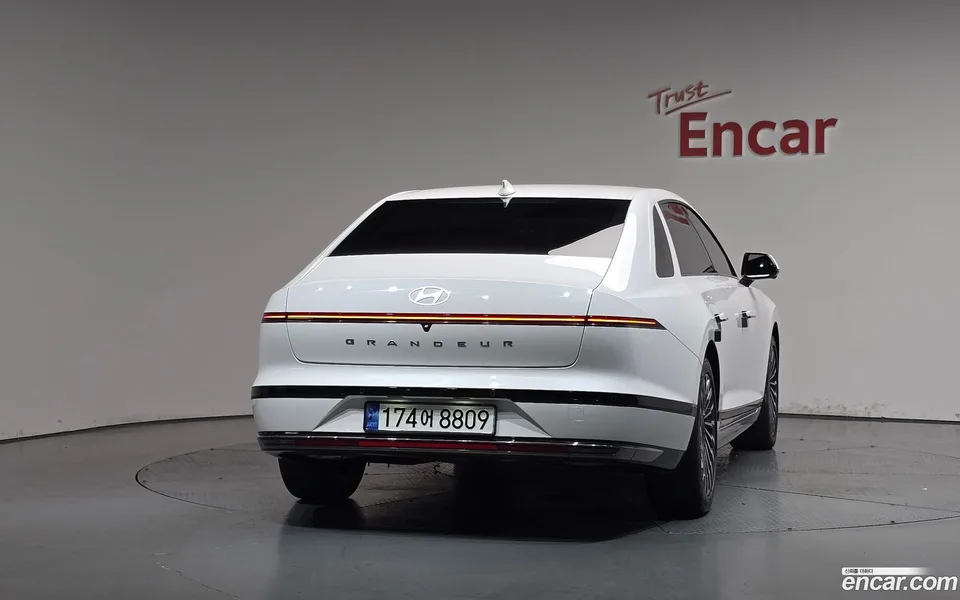 Hyundai Grandeur Hybrid 2024 — миниатюра 4