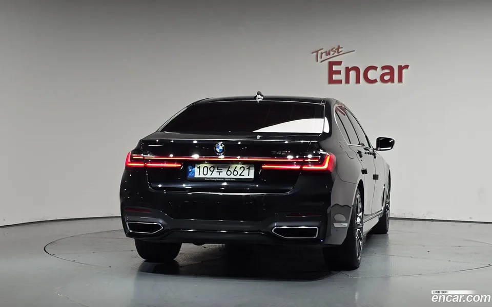 BMW 7 Series 740i M 2022 — миниатюра 4