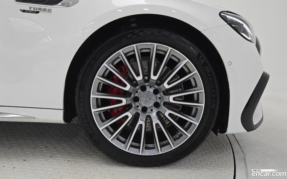 Mercedes-Benz E-Class AMG E53e 4MATIC+ 2025 — thumbnail 2