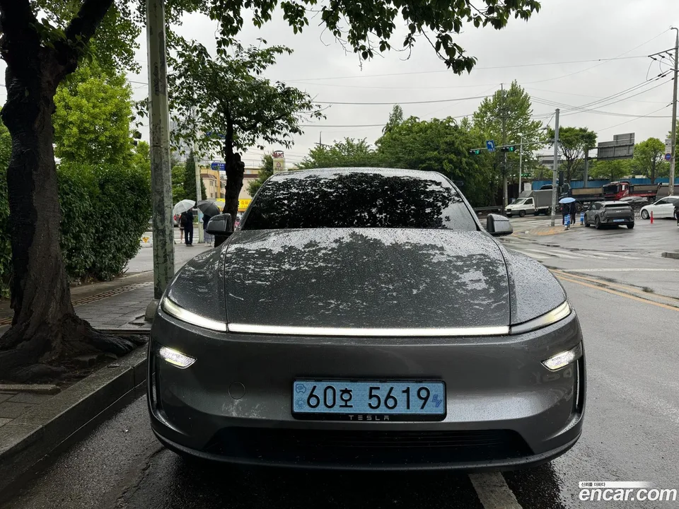 Tesla Model Y RWD 2026 — миниатюра 4