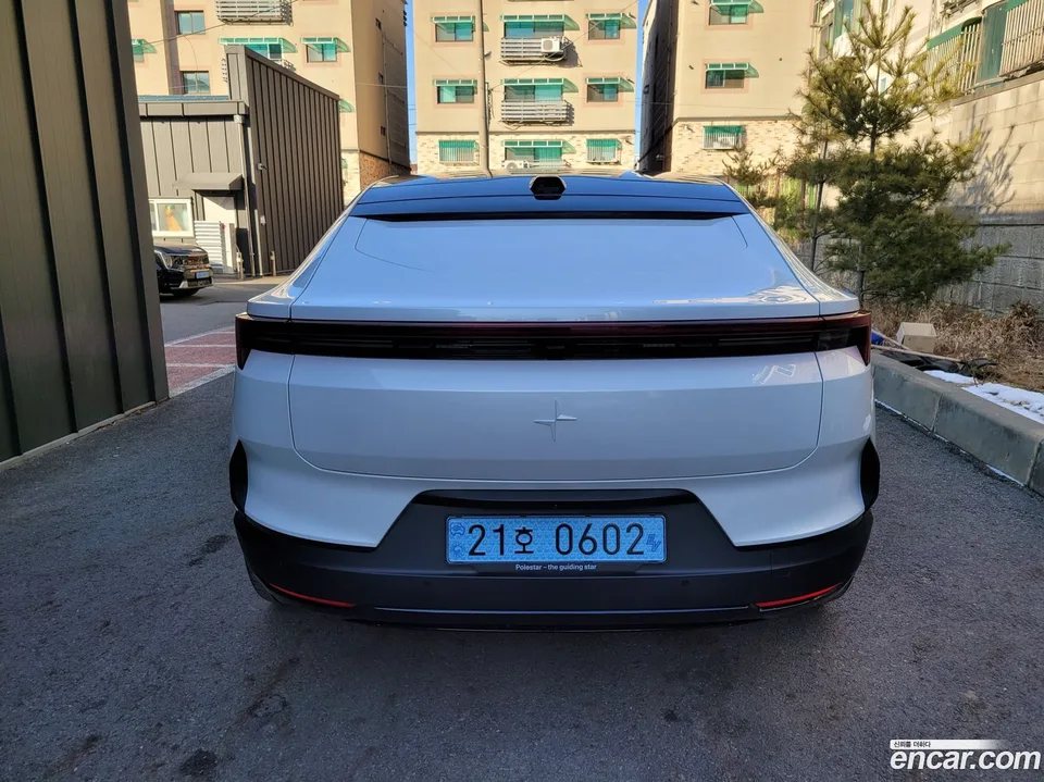 Polestar Polestar 4 2025 — миниатюра 4
