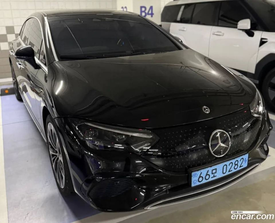 Mercedes-Benz EQE 2023