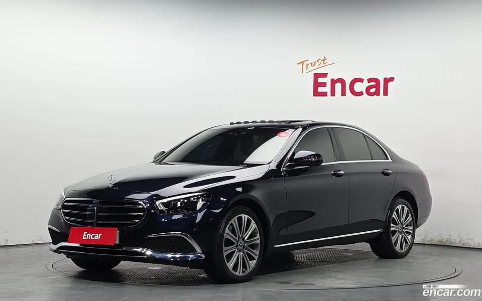 Mercedes-Benz E-Class 2023