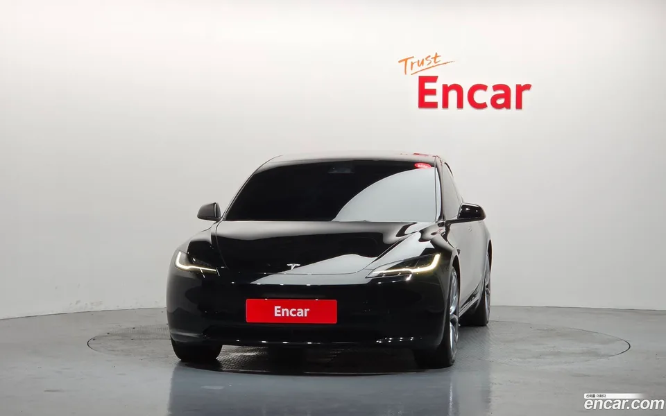 Tesla Model 3 AWD 2024 — миниатюра 3