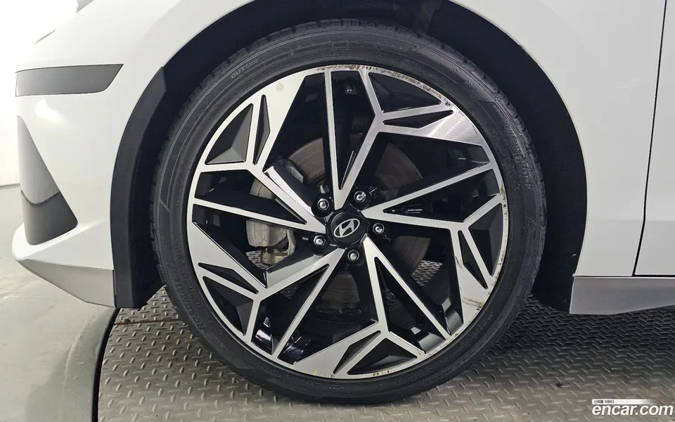 Hyundai Ioniq 6 AWD 2022 — миниатюра 2