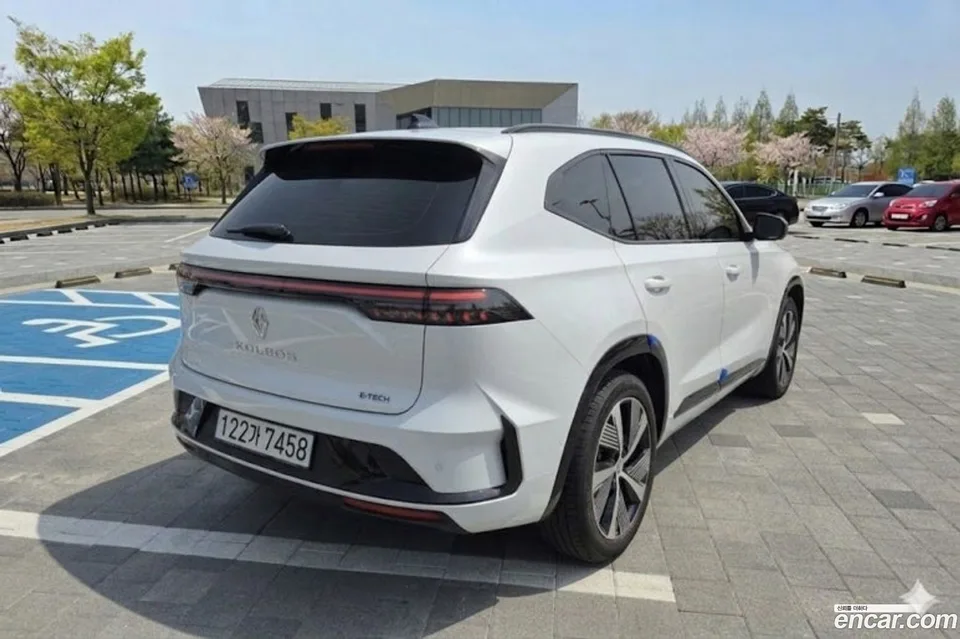Renault Samsung Grand Koleos 1.5 E-TECH 2WD 2024 — миниатюра 2