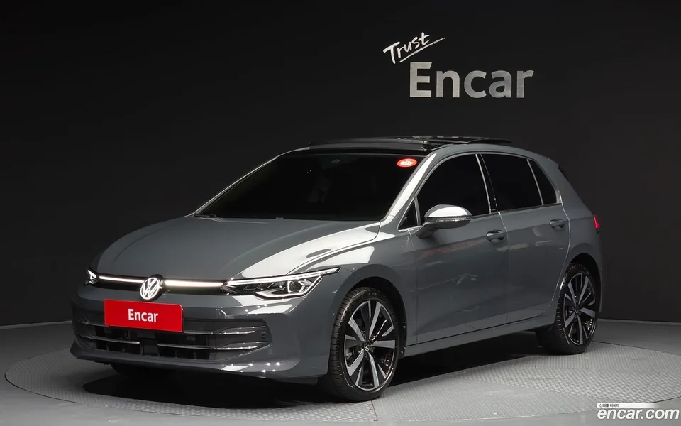 Volkswagen Golf 2025
