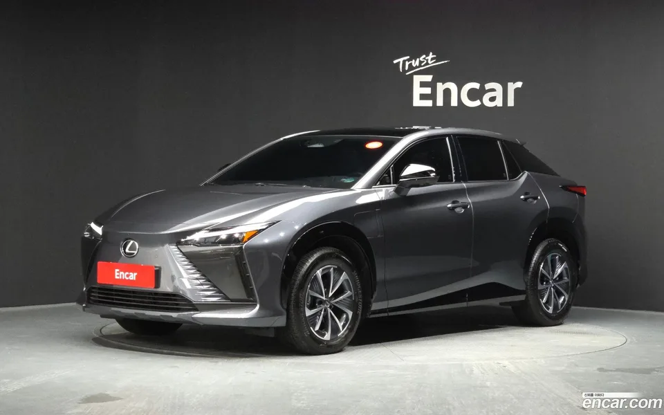 Lexus RZ 450e 2023