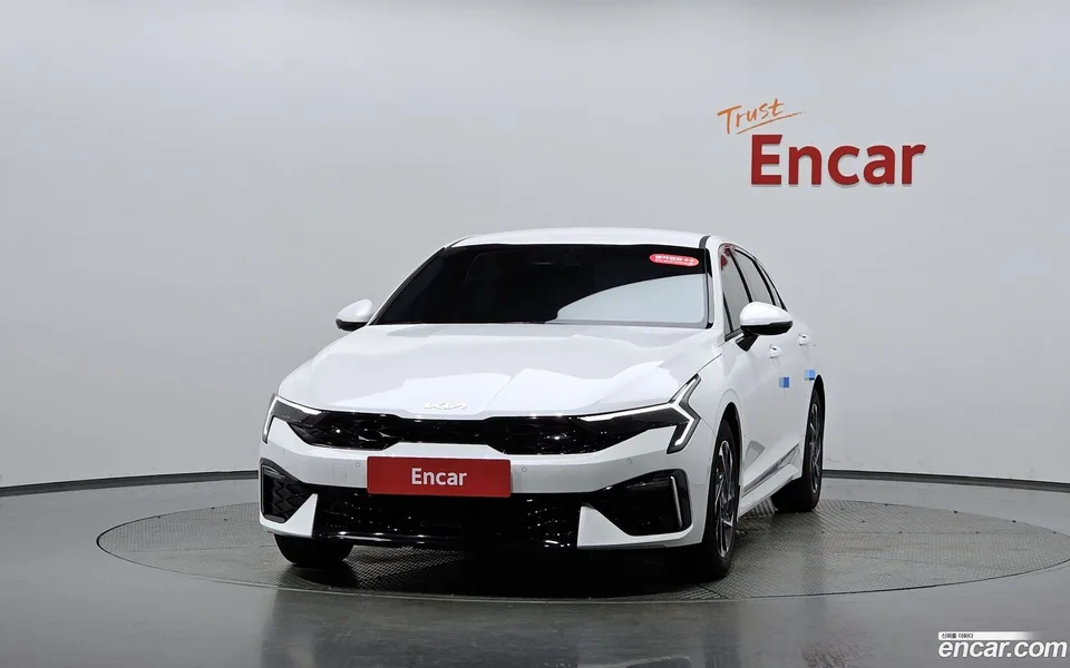 Kia K5 Hybrid 2024 — миниатюра 3