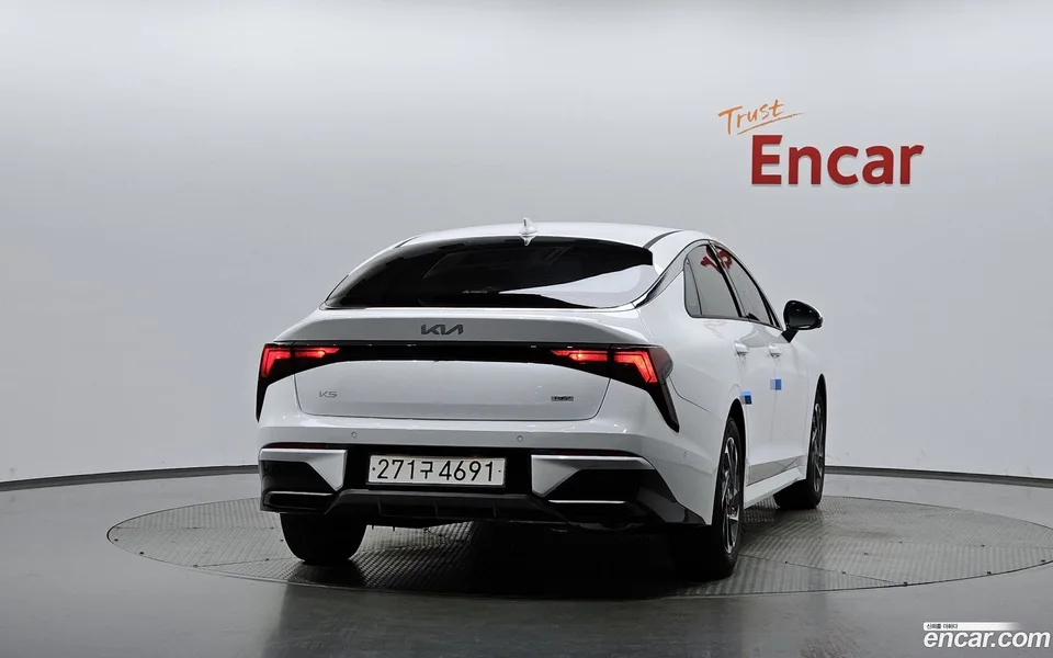 Kia K5 Hybrid 2024 — миниатюра 4