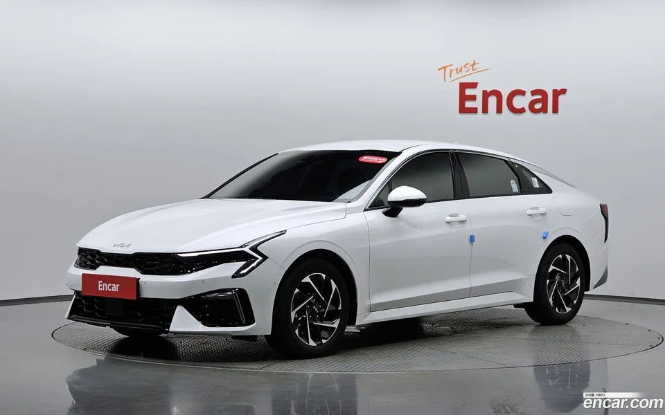 Kia K5 Hybrid 2024