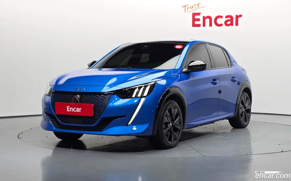 Peugeot e-208 2023