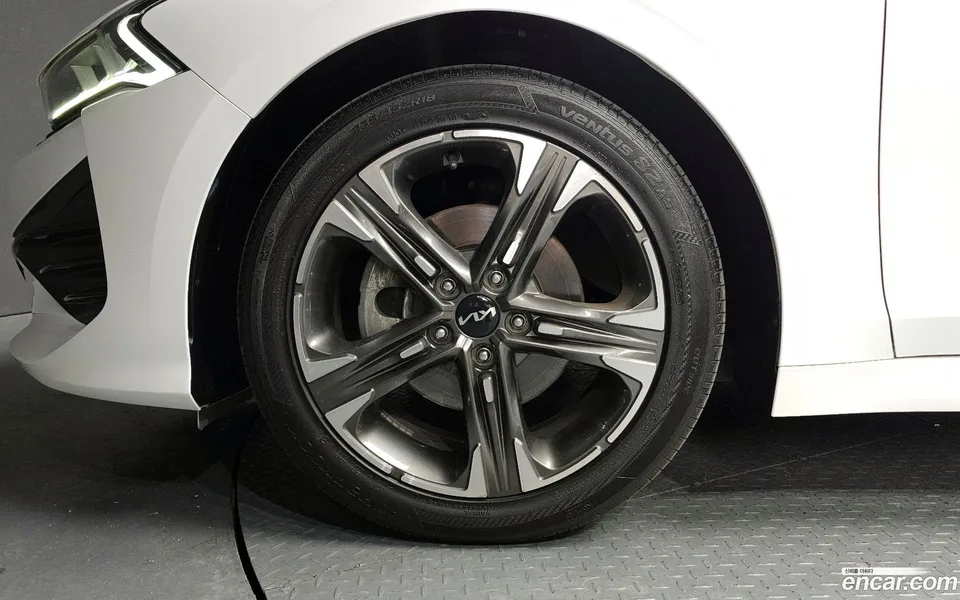 Kia K5 2.0 2022 — thumbnail 2