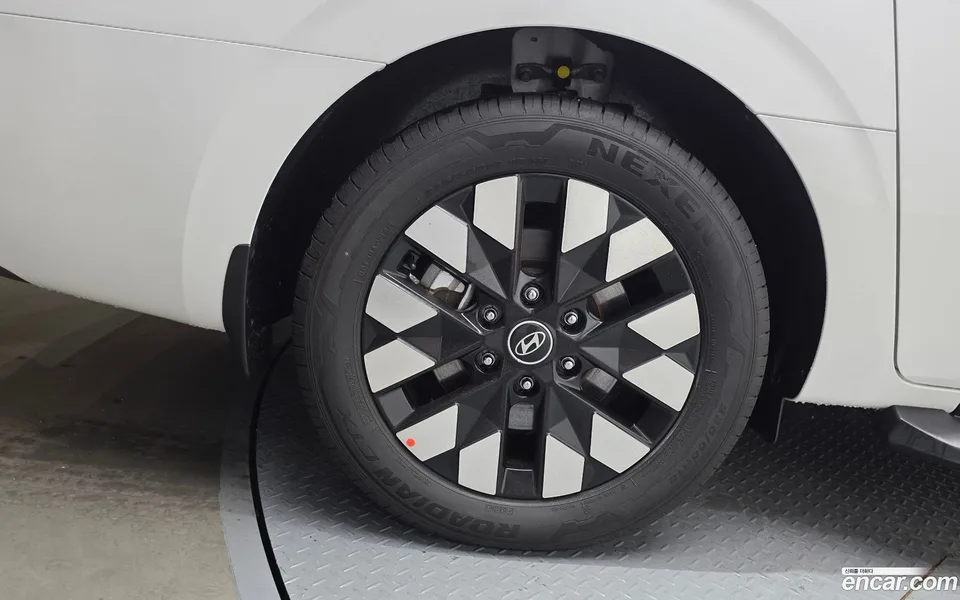 Hyundai Staria HEV 1.6 9 2024 — миниатюра 5