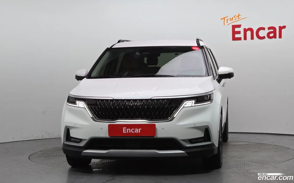 Kia Carnival 9 2022 — thumbnail 3