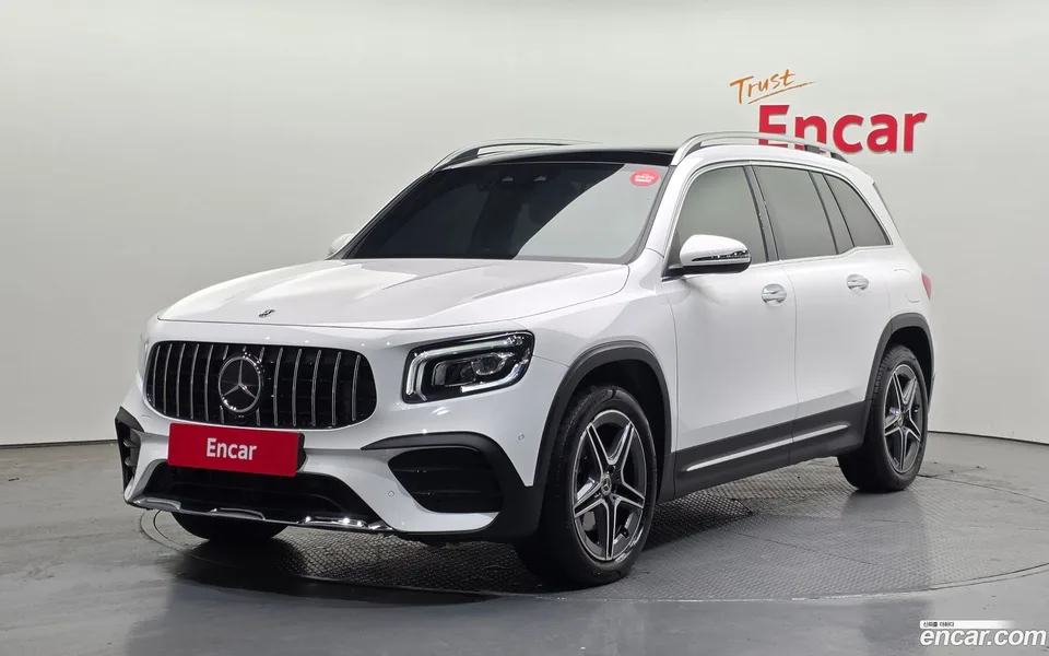 Mercedes-Benz GLB-Class 2023