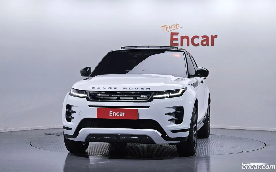 Land Rover Range Rover Evoque P250 SE 2025 — thumbnail 3