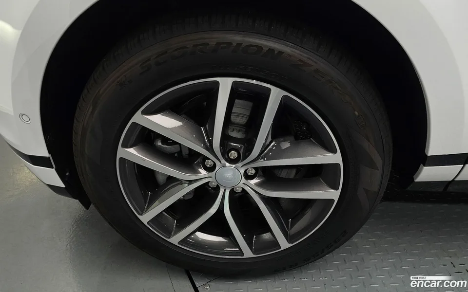 Land Rover Range Rover Evoque P250 SE 2025 — thumbnail 5