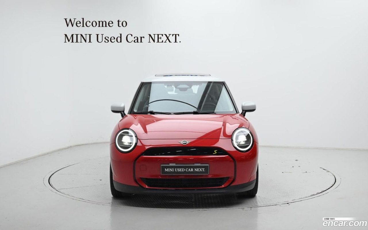 MINI Cooper Electric 2024 — 3