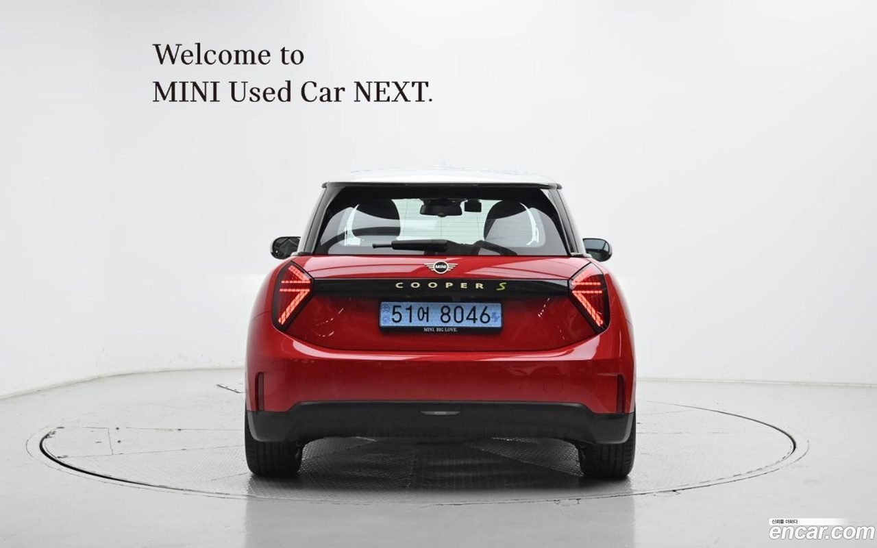 MINI Cooper Electric 2024 — 4