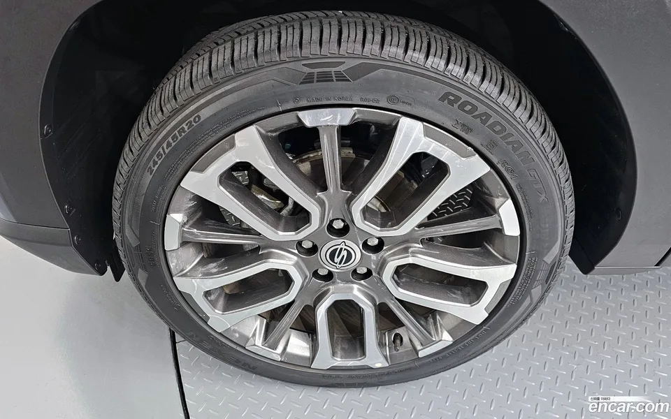 KG Mobility Torres 1.5 2WD 2023 — thumbnail 5