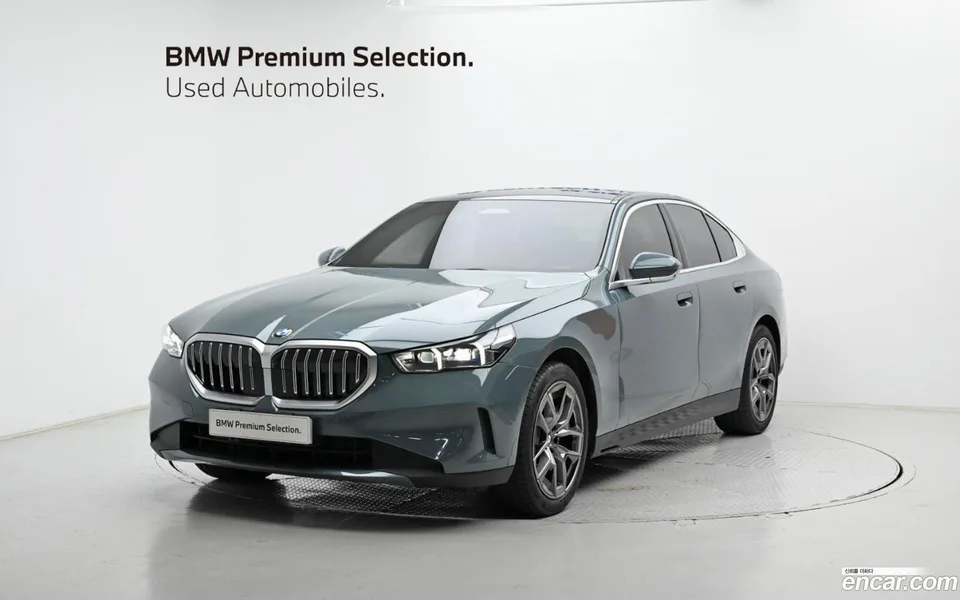 BMW 5 Series 2025