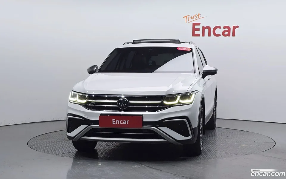 Volkswagen Tiguan Allspace 2.0 TSI 2022 — миниатюра 3