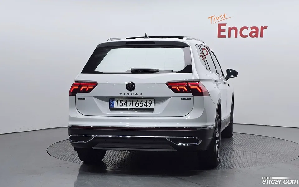 Volkswagen Tiguan Allspace 2.0 TSI 2022 — миниатюра 4