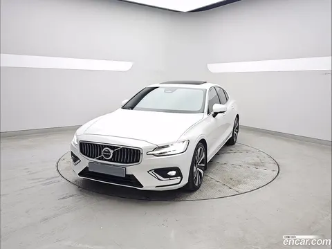 Volvo S60 2024 купить в Москве