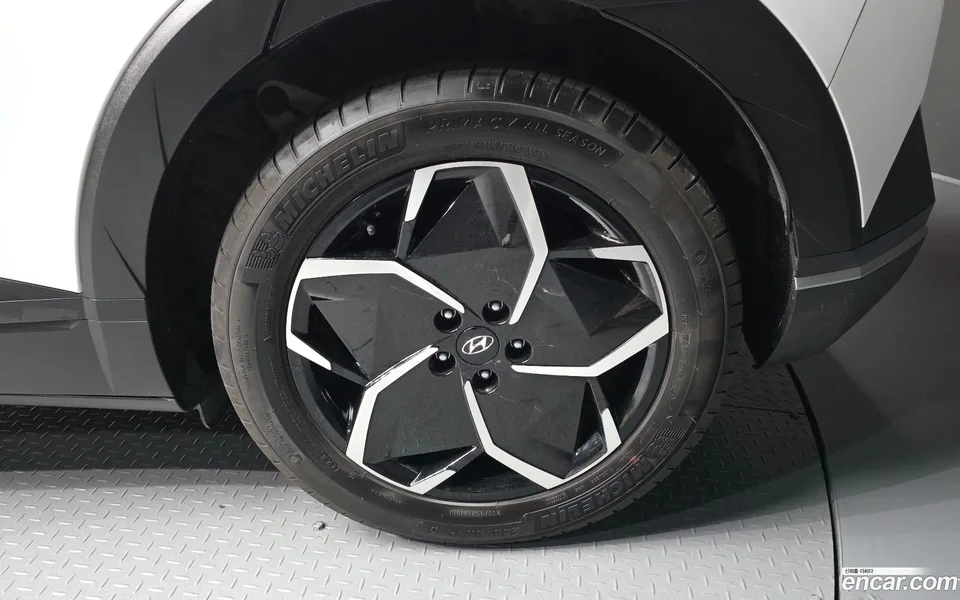 Hyundai Ioniq 5 AWD 2023 — thumbnail 2