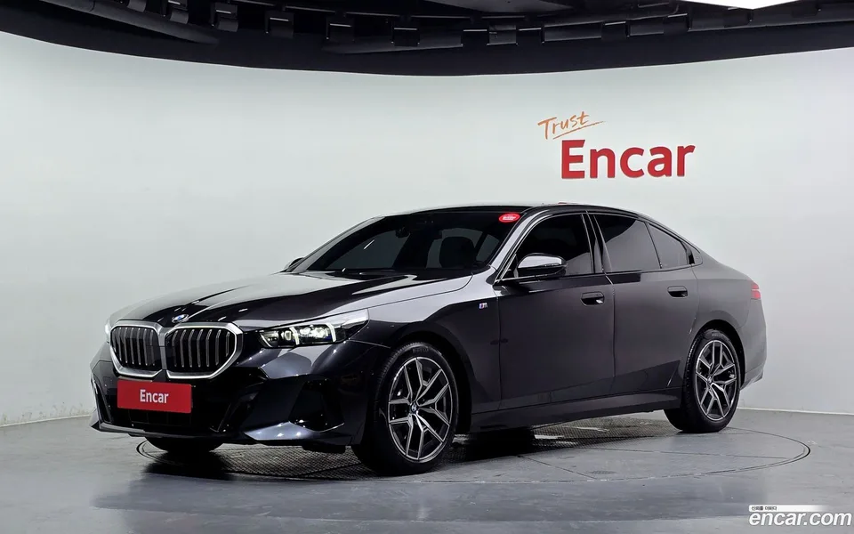 BMW 5 Series 2024